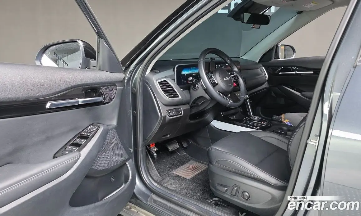 Kia Seltos 2023 2.0 автомат (гидро), фото 13