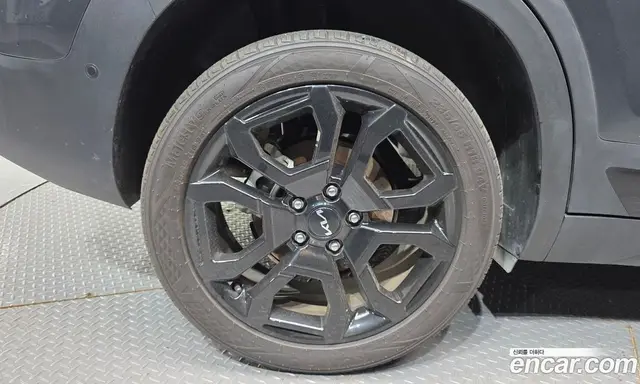 Kia Seltos 2023 2.0 автомат (гидро), миниатюра 5