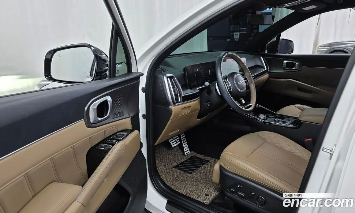 Kia Sorento 2023 2.2 автомат (гидро), фото 13