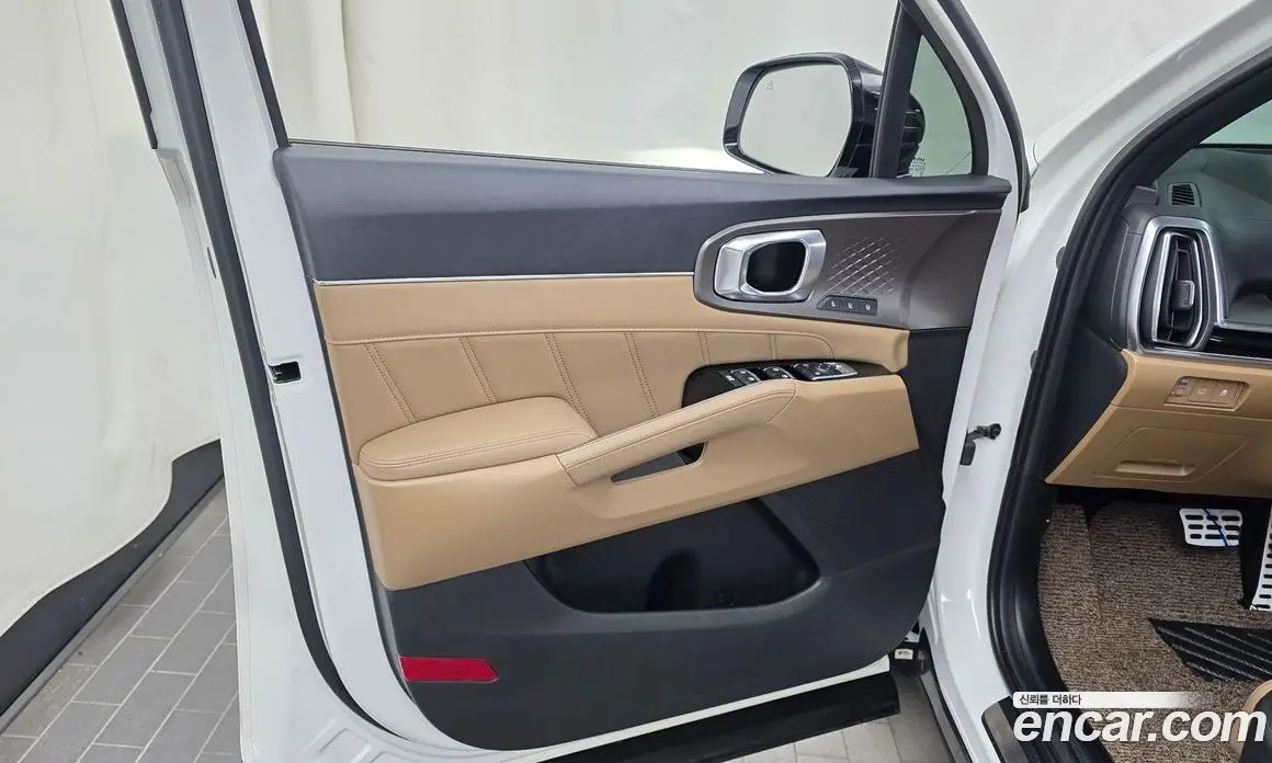 Kia Sorento 2023 2.2 автомат (гидро), фото 14