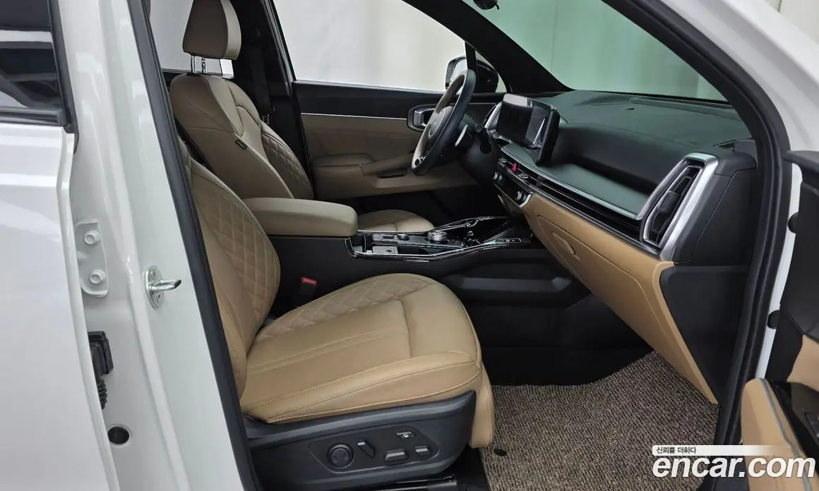 Kia Sorento 2023 2.2 автомат (гидро), фото 16