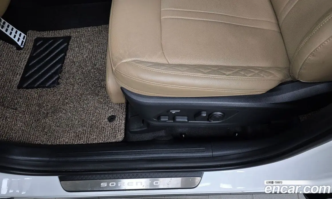 Kia Sorento 2023 2.2 автомат (гидро), фото 31