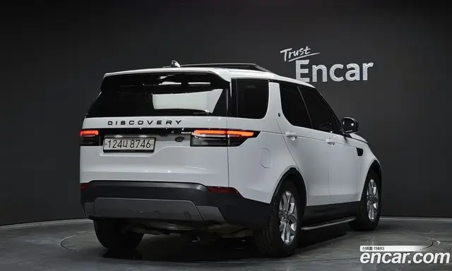 Land Rover Discovery 2018 2.0 автомат (гидро), миниатюра 2