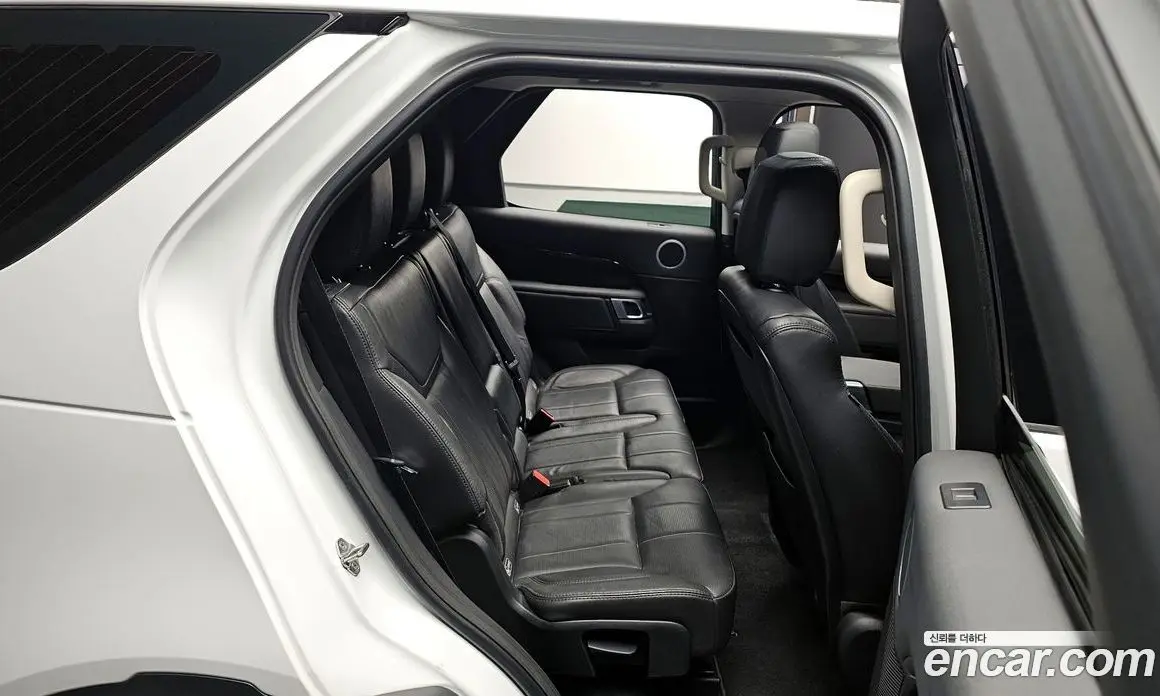Land Rover Discovery 2018 2.0 автомат (гидро), фото 11