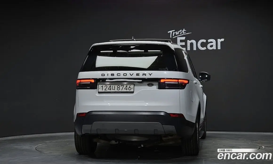 Land Rover Discovery 2018 2.0 автомат (гидро), фото 4