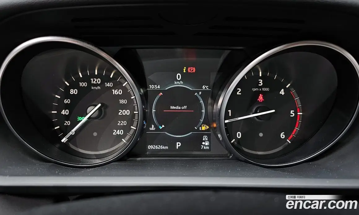 Land Rover Discovery 2018 2.0 автомат (гидро), фото 8
