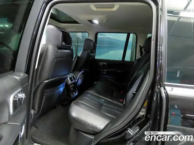 Land Rover Range Rover 2010 3.6 автомат (гидро), миниатюра 7