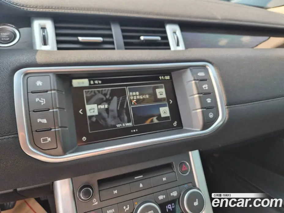 Land Rover Range Rover Evoque 2015 2.0 автомат (гидро), фото 13