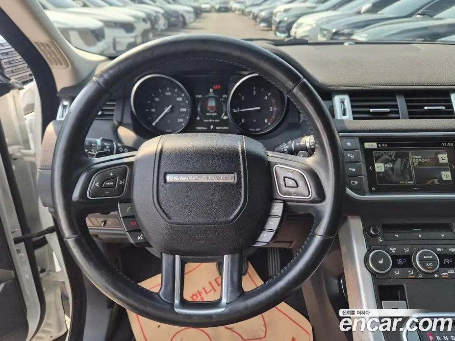 Land Rover Range Rover Evoque 2015 2.0 автомат (гидро), фото 19