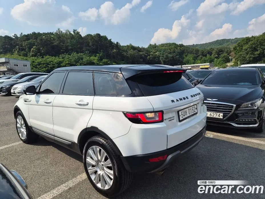 Land Rover Range Rover Evoque 2015 2.0 автомат (гидро), фото 3