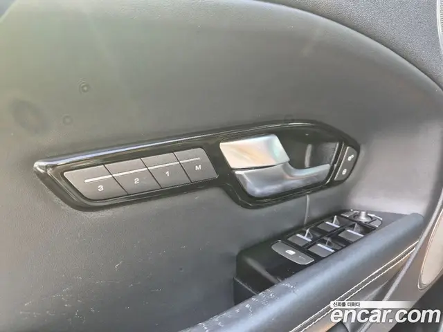 Land Rover Range Rover Evoque 2015 2.0 автомат (гидро), миниатюра 10
