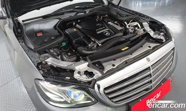 Mercedes-Benz E-Class 2019 2.0 автомат (гидро), миниатюра 6