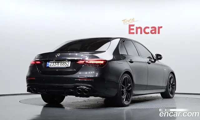 Mercedes-Benz E-Class 2022 3.0 автомат (гидро), миниатюра 2