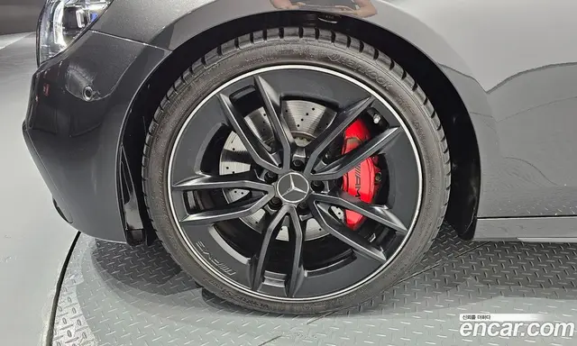 Mercedes-Benz E-Class 2022 3.0 автомат (гидро), миниатюра 5