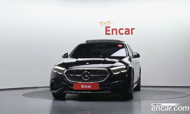 Mercedes-Benz E-Class 2024 2.0 автомат (гидро), миниатюра 3
