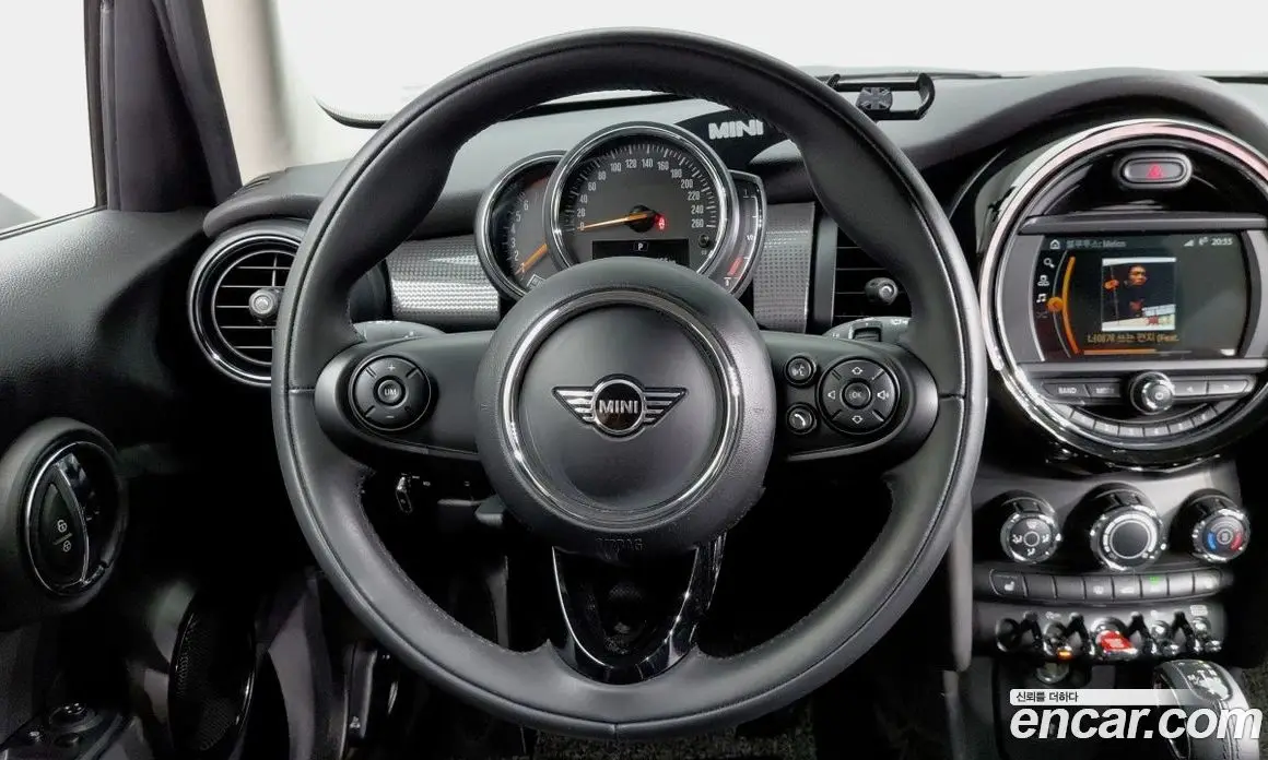 Mini Cooper 2019 1.5 автомат (гидро), фото 13
