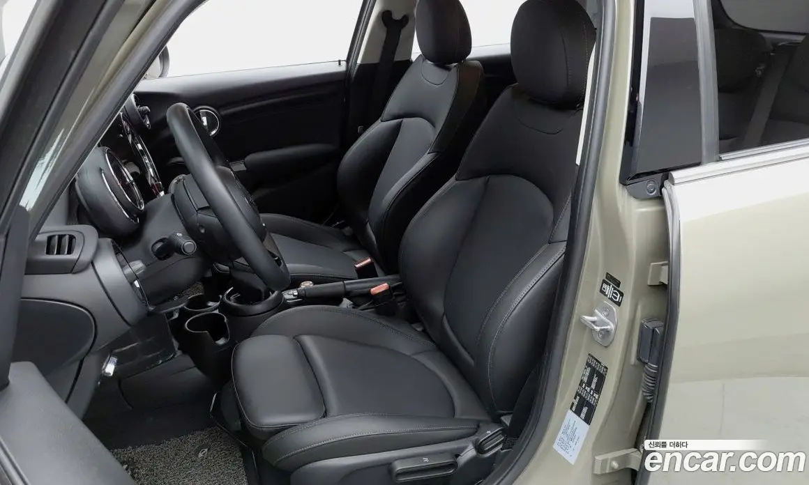 Mini Cooper 2019 1.5 автомат (гидро), фото 4