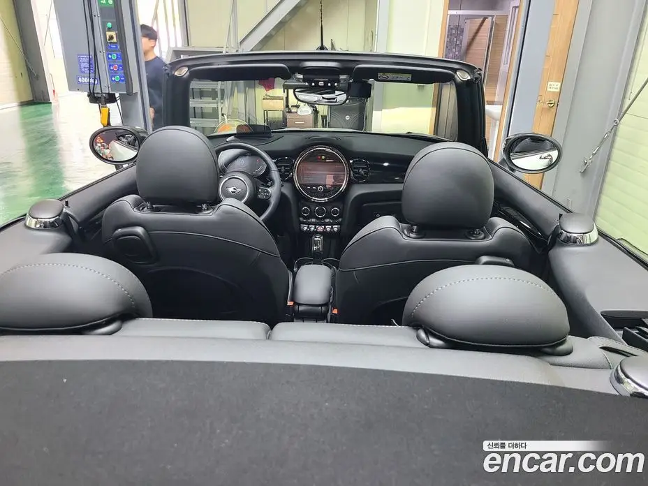 Mini Cooper Convertible 2024 1.5 автомат (гидро), фото 3