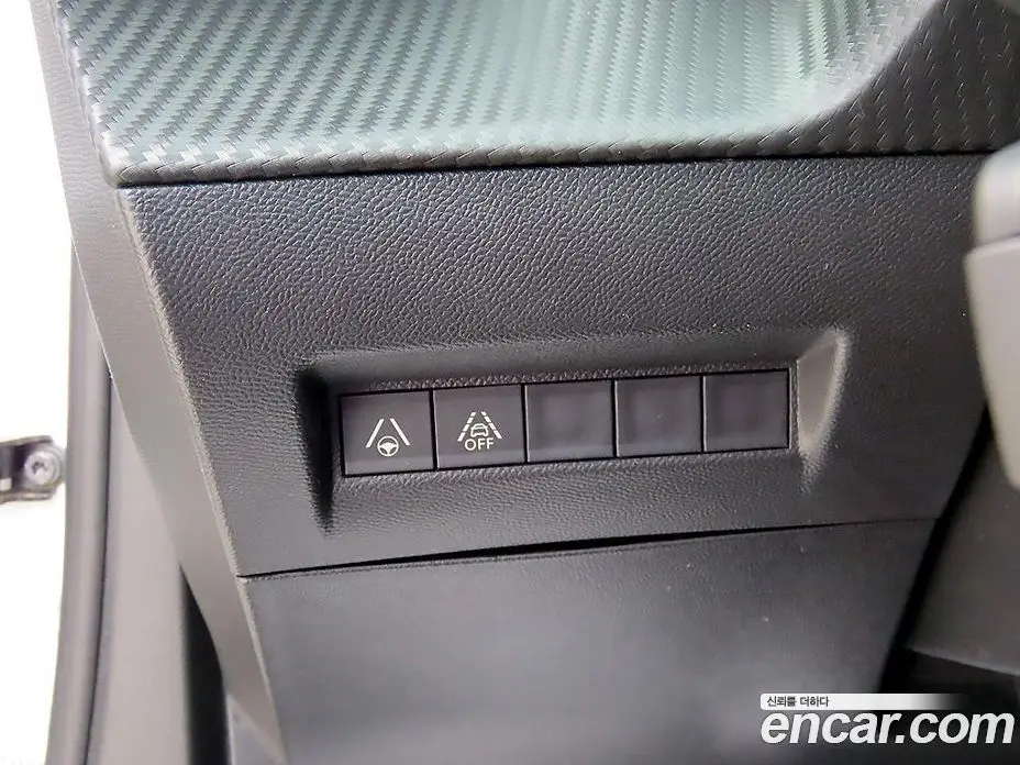 Peugeot 2008 2023 1.6 автомат (гидро), фото 12