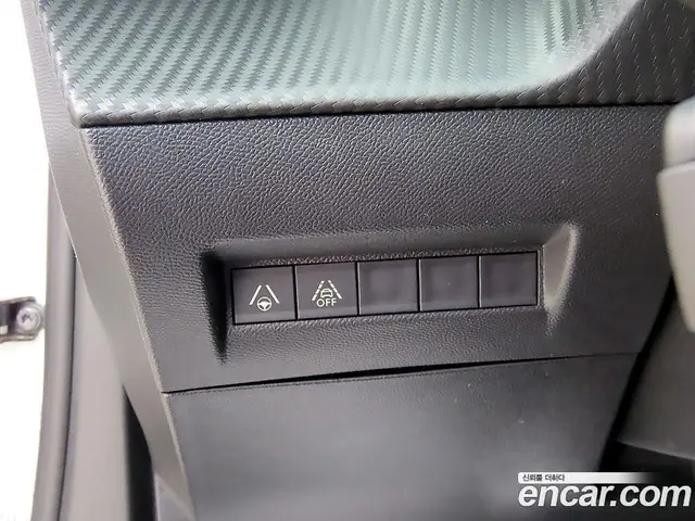 Peugeot 2008 2023 1.6 автомат (гидро), миниатюра 12