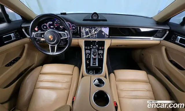 Porsche Panamera 2018 3.0 автомат (гидро), миниатюра 7