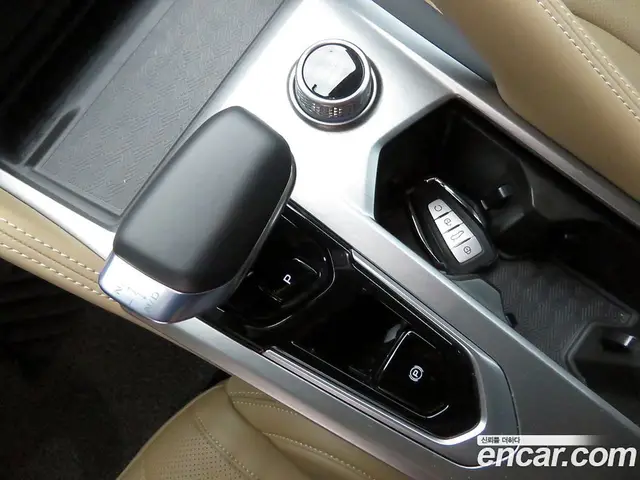 Renault (Samsung) Grand Koleos 2025 1.5 автомат (гидро), миниатюра 11