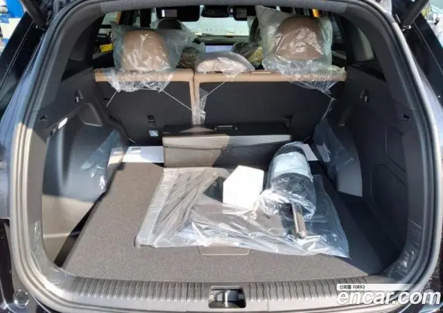 Renault (Samsung) Grand Koleos 2026 1.5 автомат (гидро), миниатюра 9