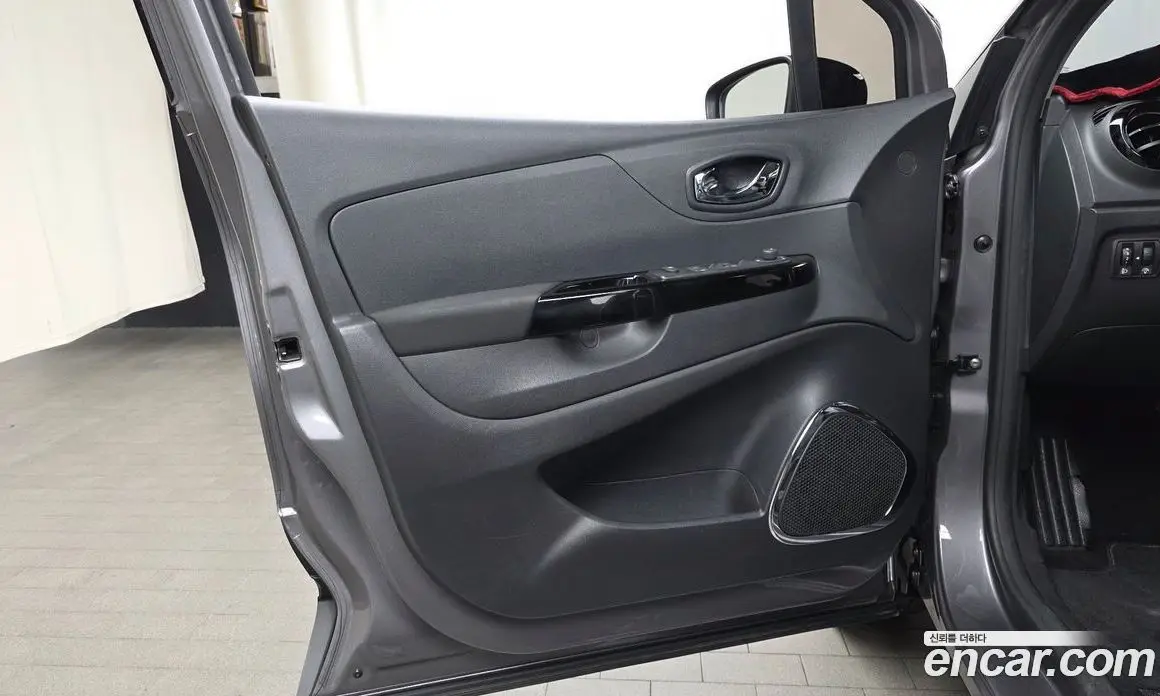 Renault (Samsung) QM3 2017 1.5 автомат (гидро), фото 14