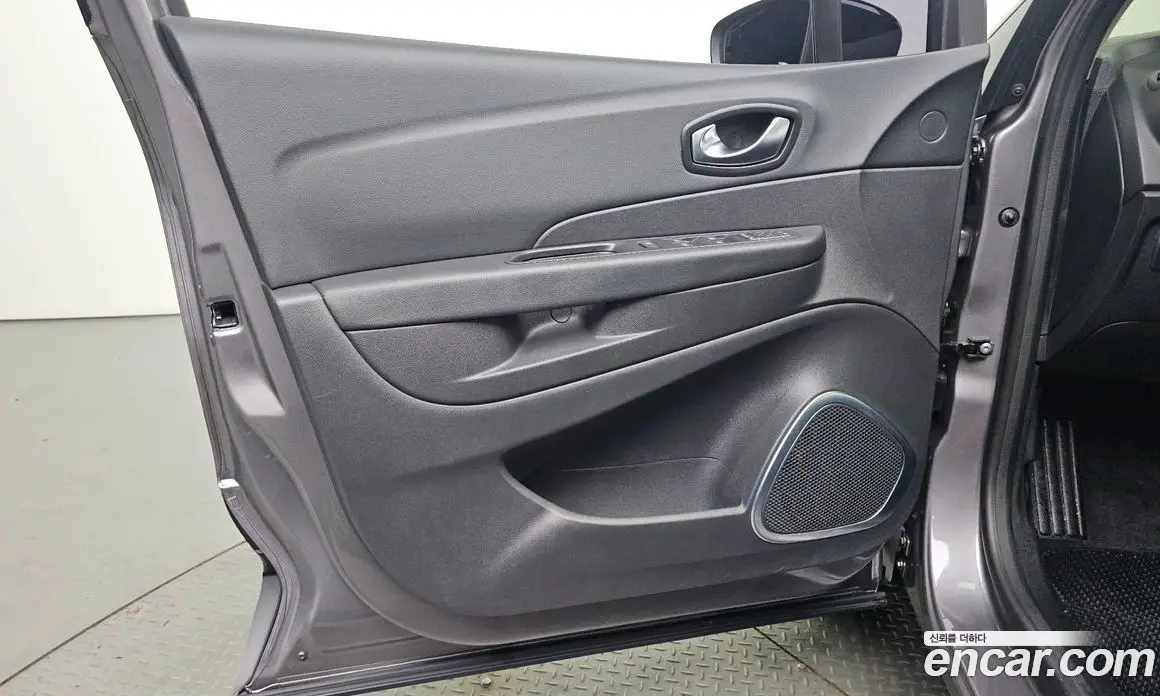 Renault (Samsung) QM3 2017 1.5 автомат (гидро), фото 14