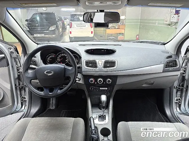 Renault (Samsung) SM3 2010 1.6 автомат (гидро), миниатюра 4