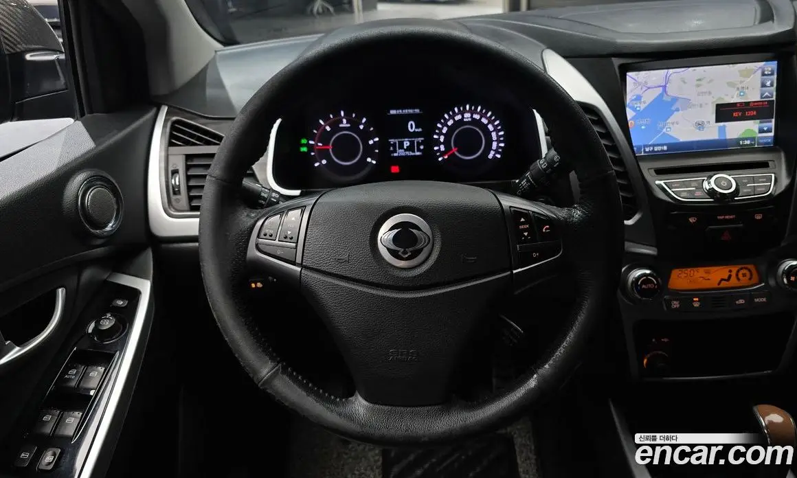SsangYong Korando 2015 2.2 автомат (гидро), фото 13