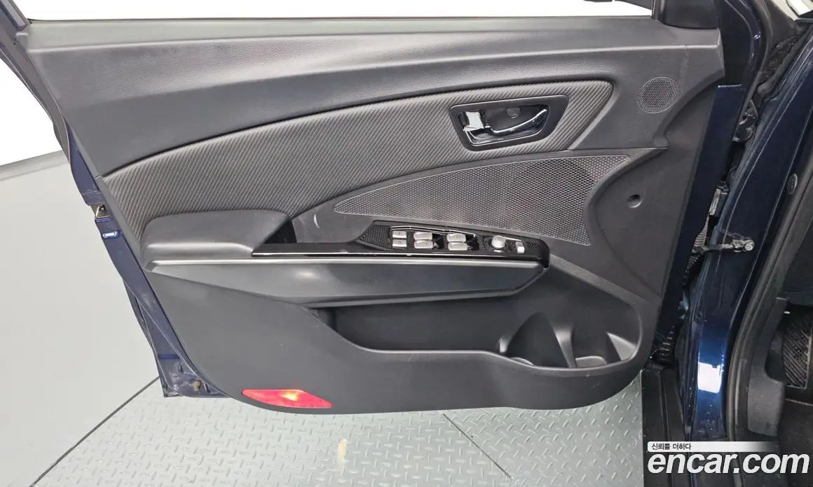 SsangYong TIBOLI 2016 1.6 автомат (гидро), фото 13