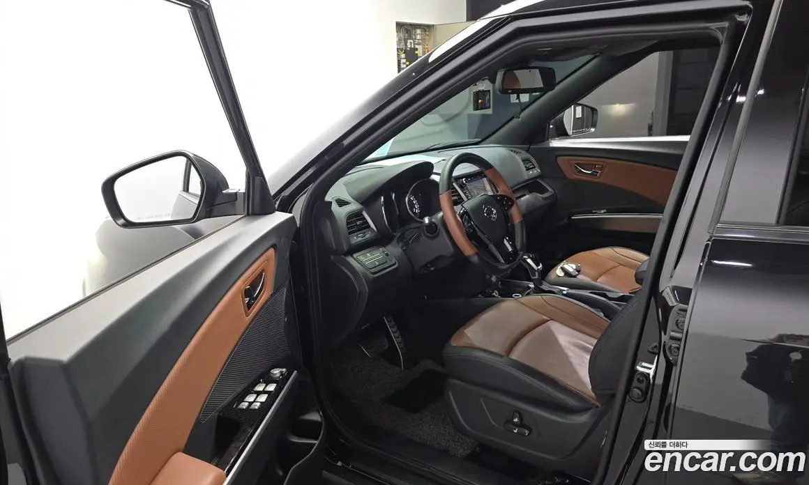 SsangYong TIBOLI 2018 1.6 автомат (гидро), фото 13