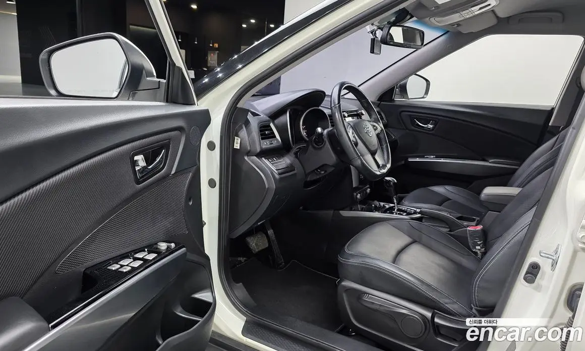SsangYong TIBOLI 2018 1.6 автомат (гидро), фото 12