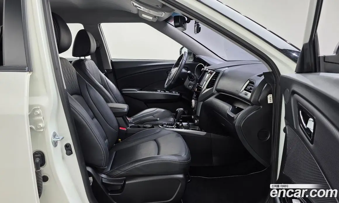 SsangYong TIBOLI 2018 1.6 автомат (гидро), фото 15