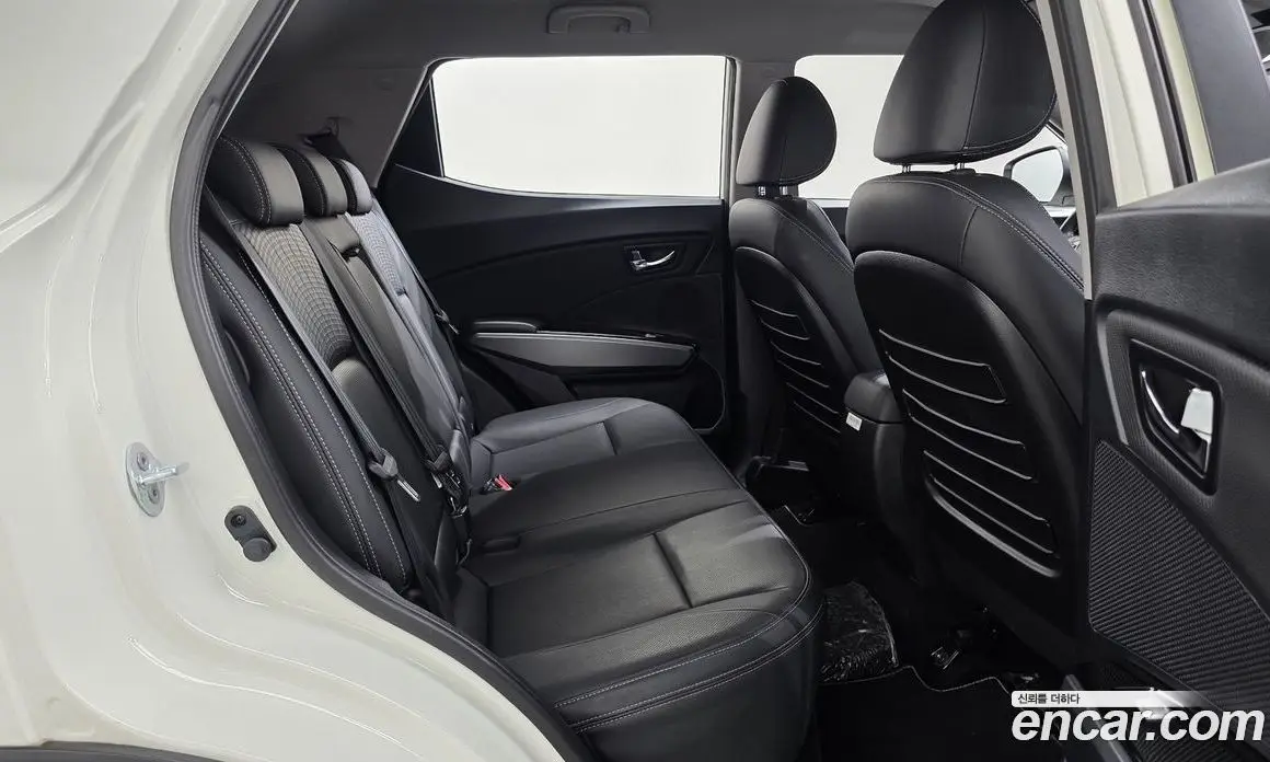 SsangYong TIBOLI 2018 1.6 автомат (гидро), фото 16