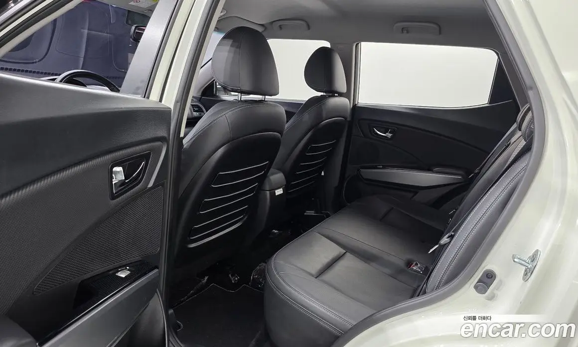 SsangYong TIBOLI 2018 1.6 автомат (гидро), фото 17