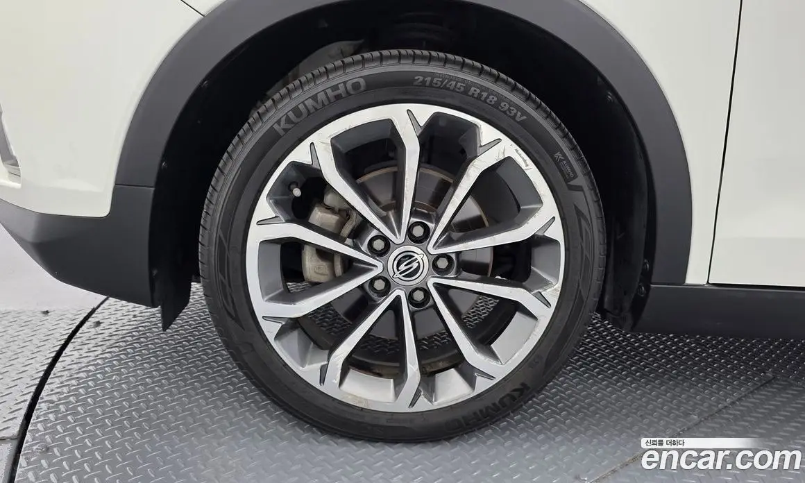 SsangYong TIBOLI 2018 1.6 автомат (гидро), фото 4