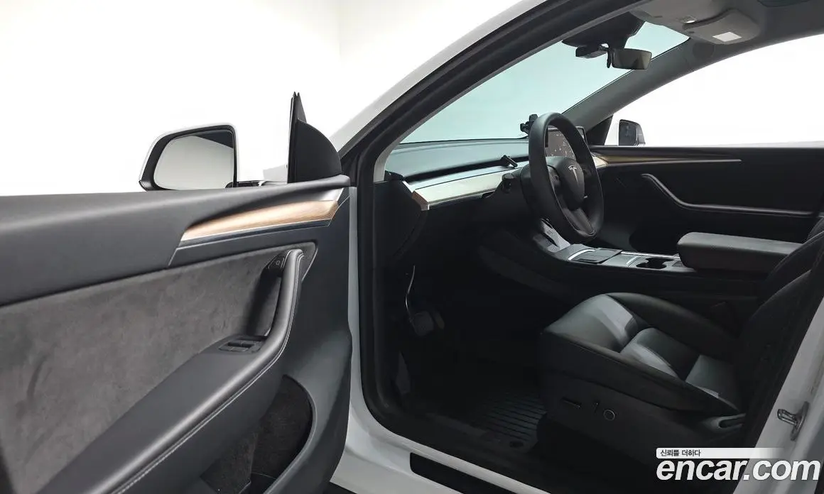Tesla Model Y 2023 0.2 автомат (гидро), фото 12 Tesla Model Y 2023 0.2 автомат (гидро), фото 12