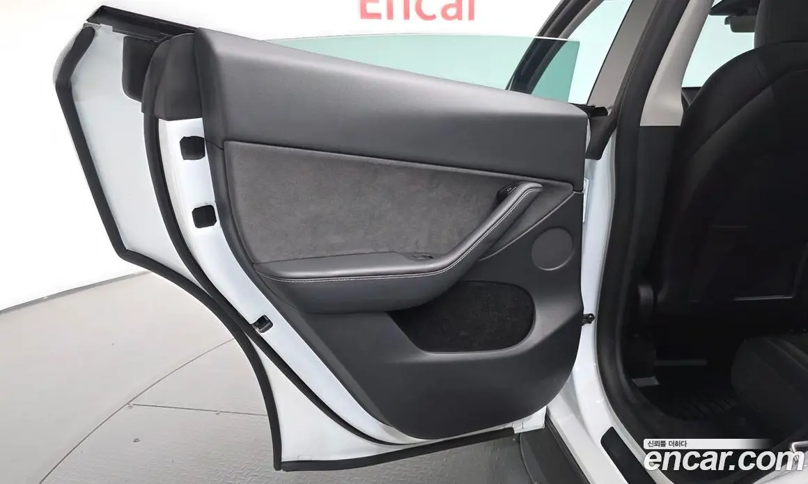 Tesla Model Y 2023 0.2 автомат (гидро), фото 14 Tesla Model Y 2023 0.2 автомат (гидро), фото 14