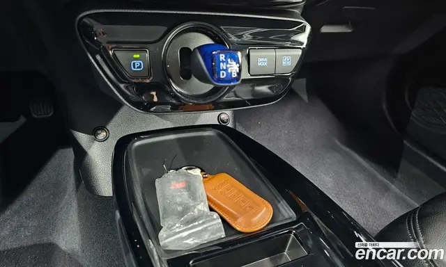 Toyota Prius 2022 1.8 автомат (гидро), миниатюра 12