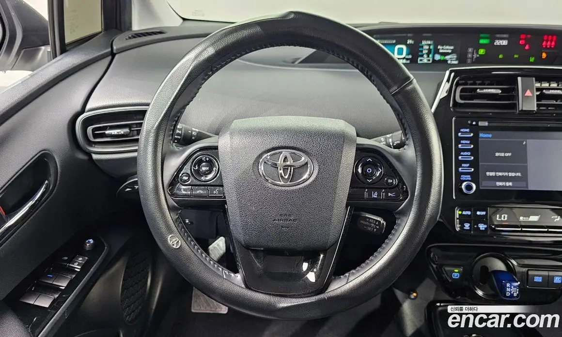 Toyota Prius 2022 1.8 автомат (гидро), фото 21 Toyota Prius 2022 1.8 автомат (гидро), фото 21