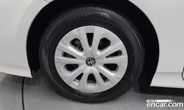 Toyota Prius 2022 1.8 автомат (гидро), миниатюра 5 Toyota Prius 2022 1.8 автомат (гидро), миниатюра 5