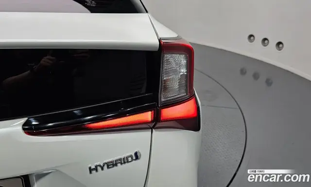Toyota Prius 2022 1.8 автомат (гидро), миниатюра 9 Toyota Prius 2022 1.8 автомат (гидро), миниатюра 9