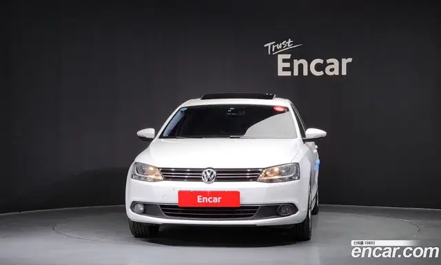 Volkswagen Jetta 2014 2.0 автомат (гидро), миниатюра 3