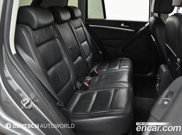 Volkswagen Tiguan 2012 2.0 автомат (гидро), миниатюра 12