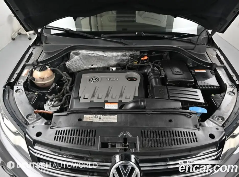 Volkswagen Tiguan 2012 2.0 автомат (гидро), фото 6