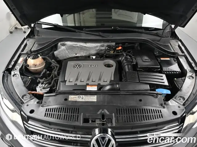 Volkswagen Tiguan 2012 2.0 автомат (гидро), миниатюра 6