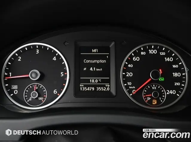 Volkswagen Tiguan 2012 2.0 автомат (гидро), миниатюра 8