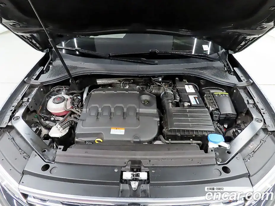 Volkswagen Tiguan 2020 2.0 автомат (гидро), фото 19